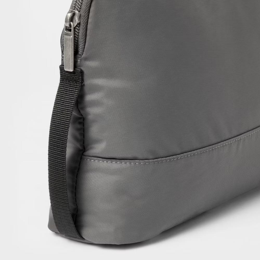 Travel Solid Zipper Toiletry Pouch