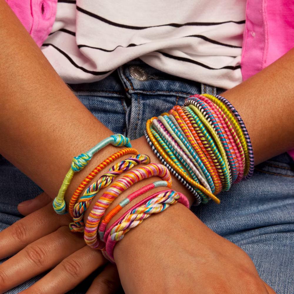 PlayMonster Loopdedoo Bracelet Maker: Creative Craft Jewelry Kit with Weaving Loom & Embroidery Floss - Image 5