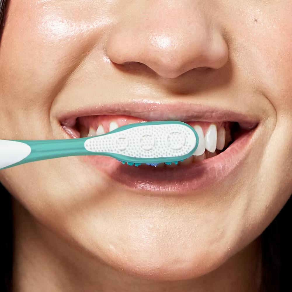 360 Deep Clean Manual Toothbrush - Medium - 4ct