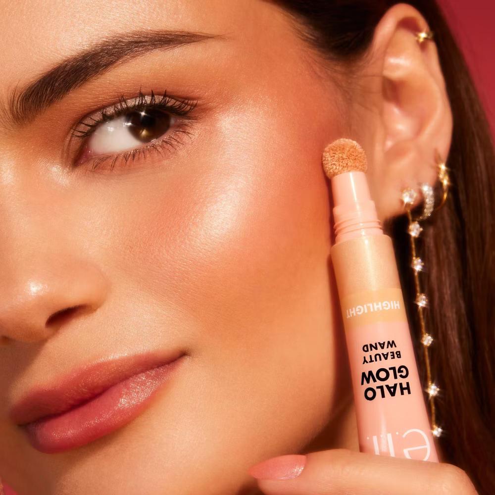 Halo Glow Highlighter Beauty Wand - 0.33 fl oz - Image 9
