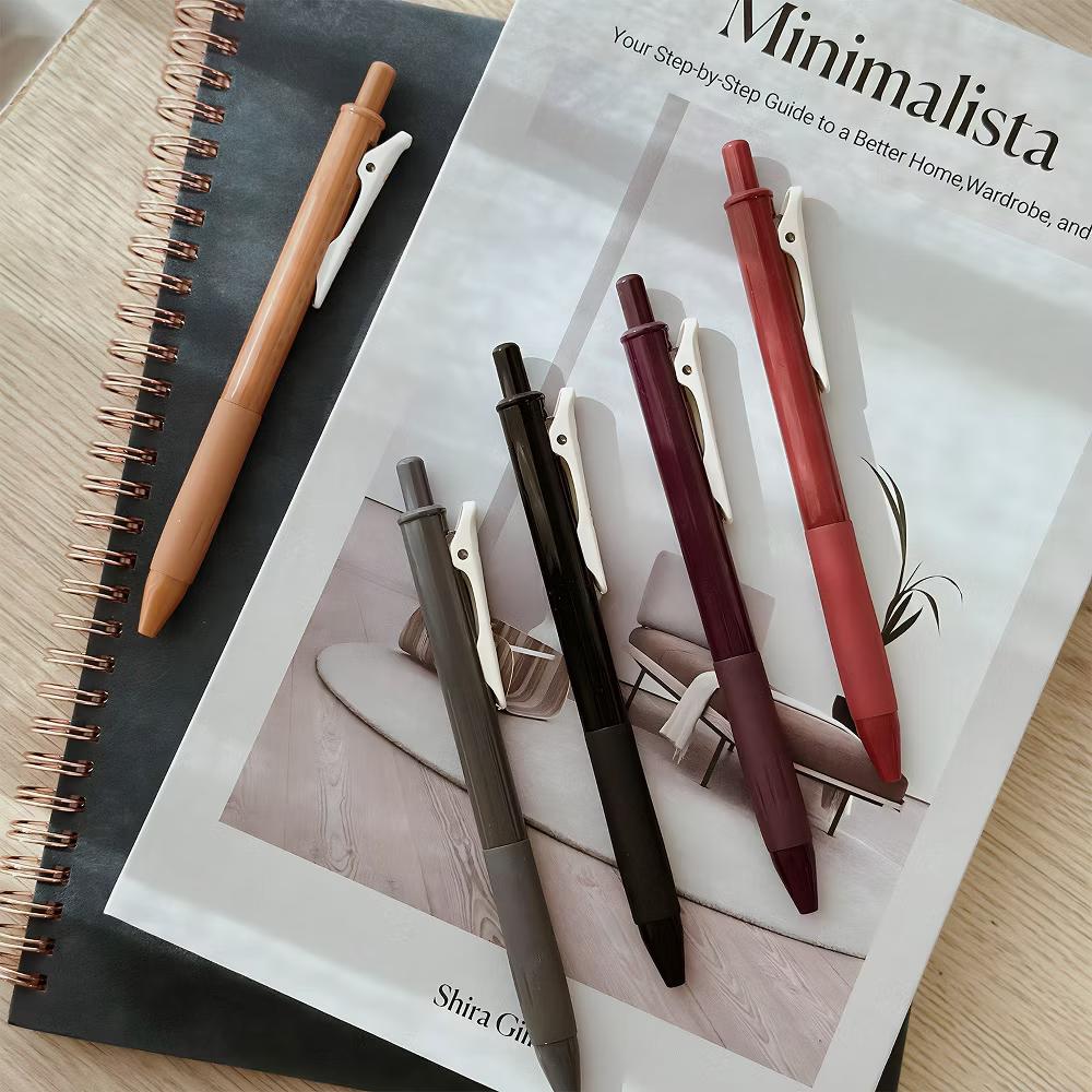 Multi-Color Retractable Gel Pen Set (5 pack), 0.5mm Fine Point, for Writing, Journaling, Drawing, Home and Office, Neo-Classic - Image 4