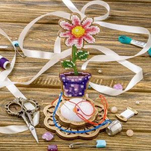 Crafts Bead embroidery kit on wood FLK-280