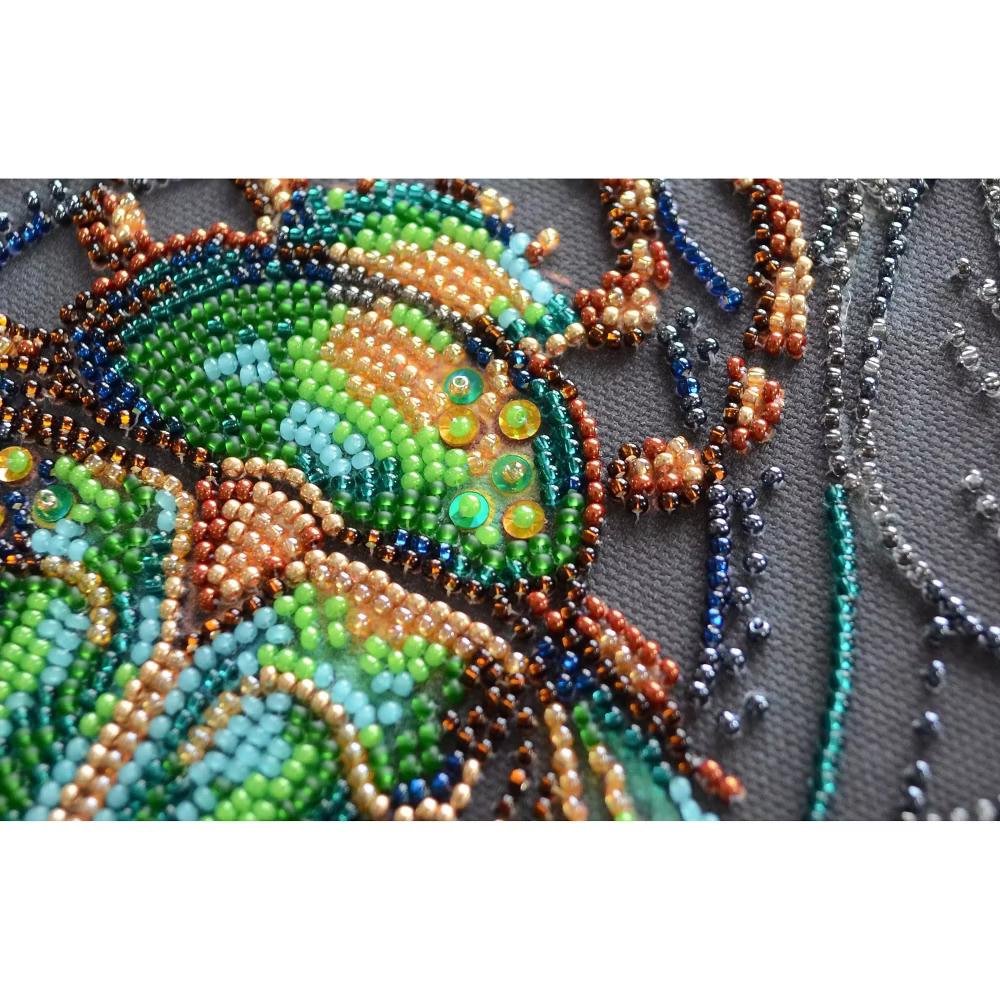 Art Mid-sized bead embroidery kit - Emerald beetle AMB-105 - Image 5