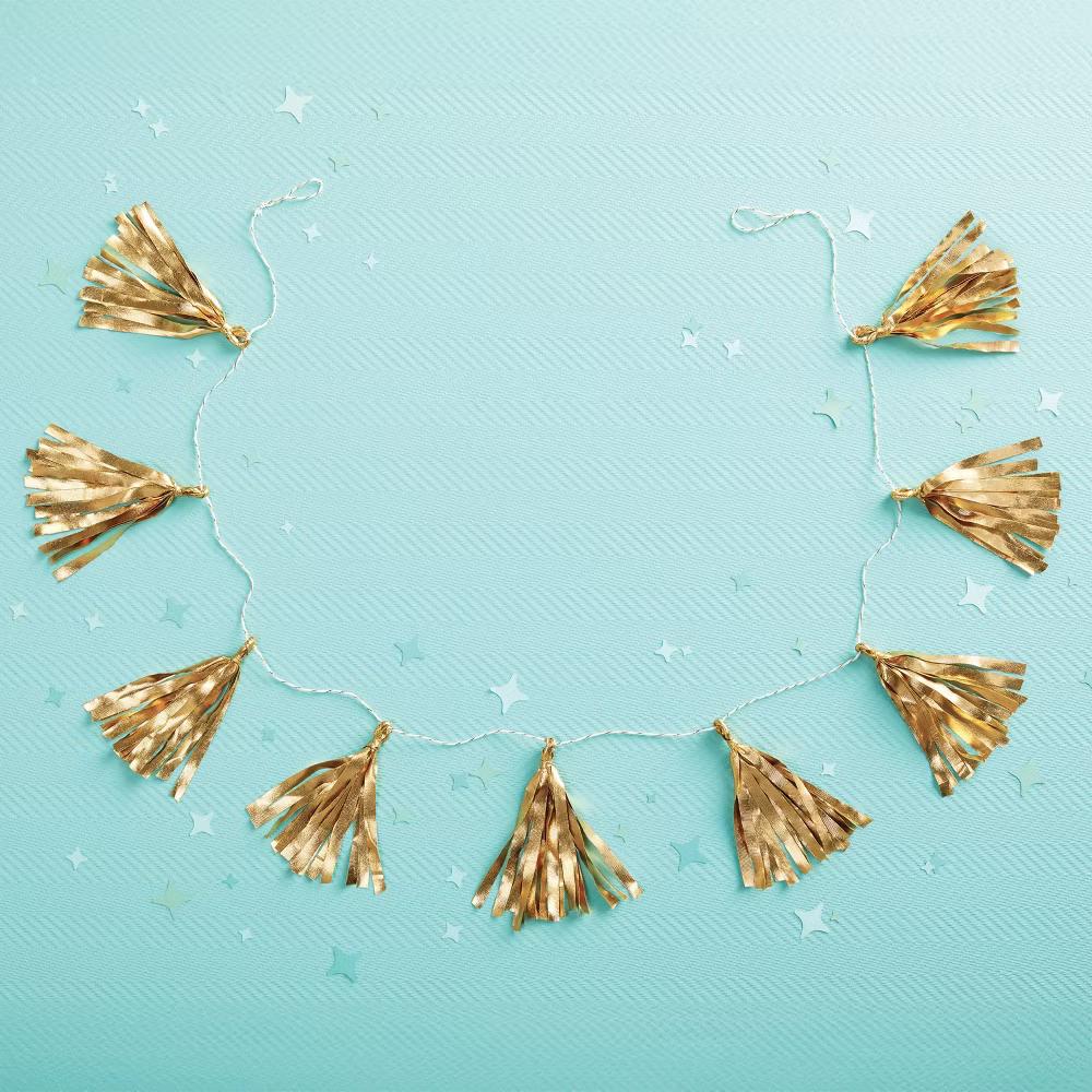 Metallic Gold Tassel Garland
