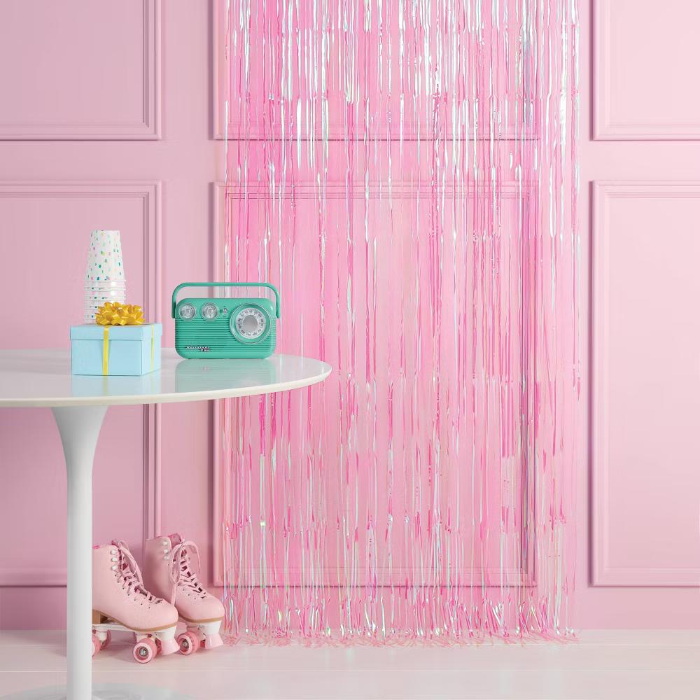 Foil Fringe Backdrop - Image 23