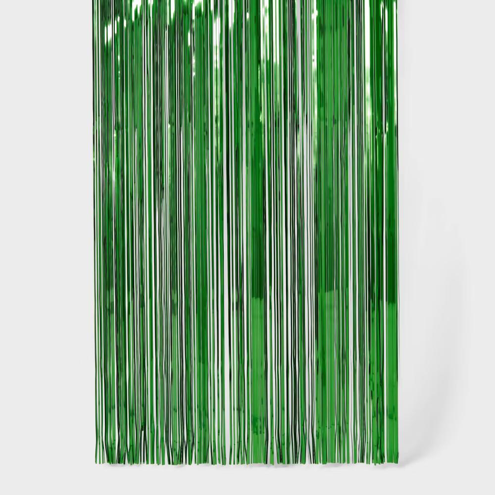 Foil Fringe Backdrop - Image 13