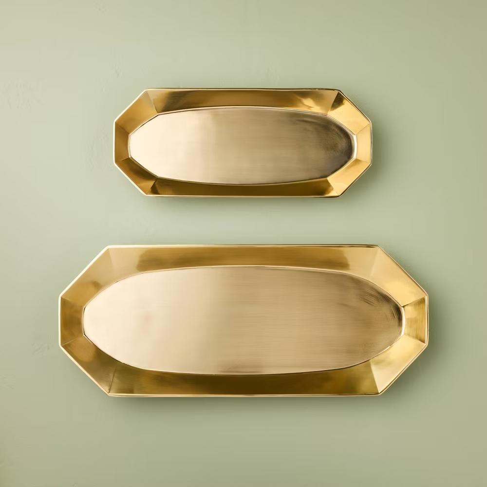 Brass Cast Tray - with Magnolia - Image 4
