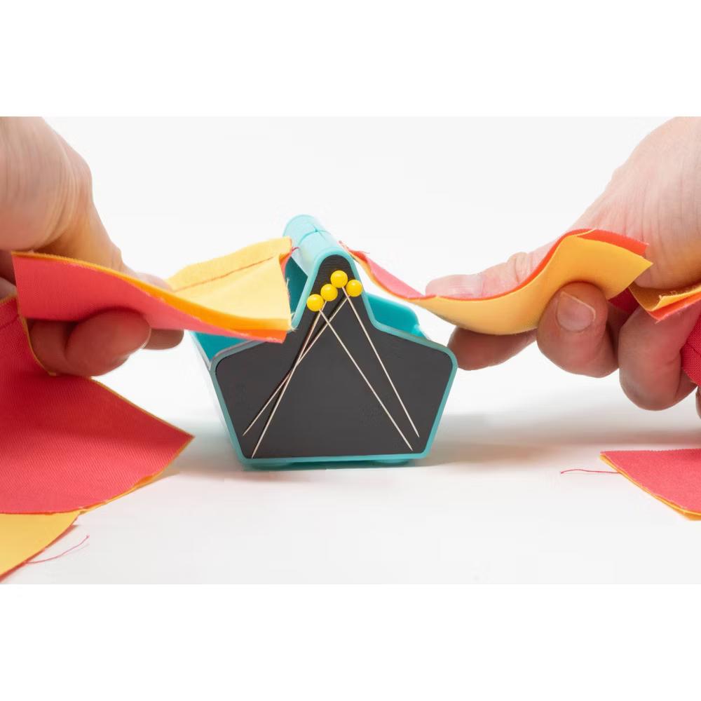 Thread Cutter Caddy with Magnetic Sides - Image 3