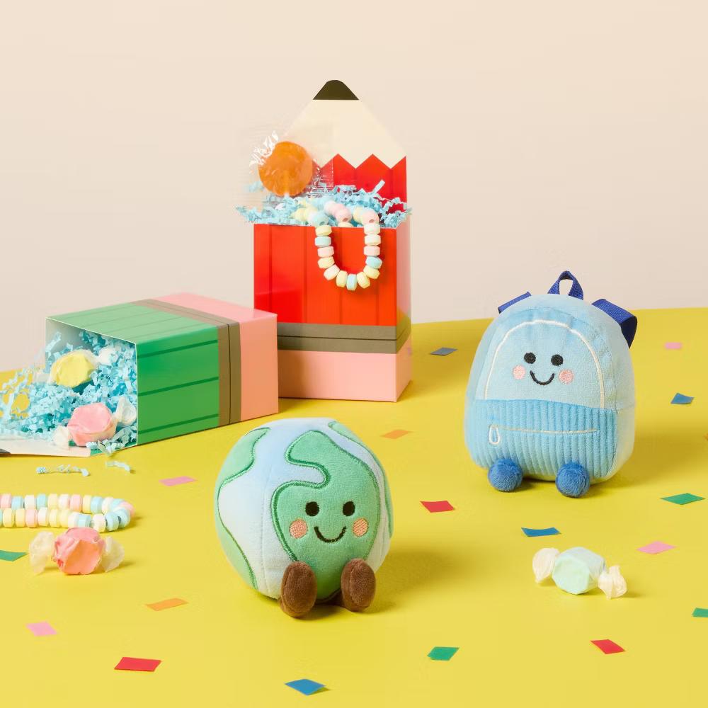 Globe Plush Classroom Decor - Image 3