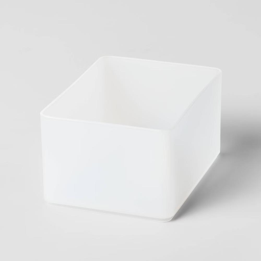 Plastic Bathroom Tray - Image 13
