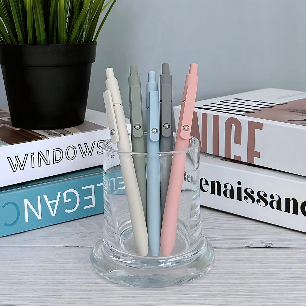 Smooth Retractable Black Ink Gel Pens, 0.5mm Fine Point, for Home Office Work (Set of 5) - Image 10