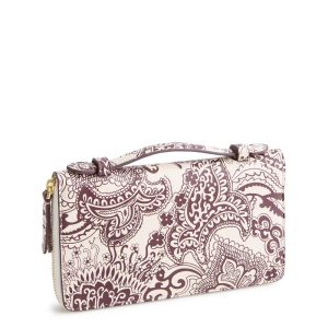 eclectic-paisley-cottage-cream