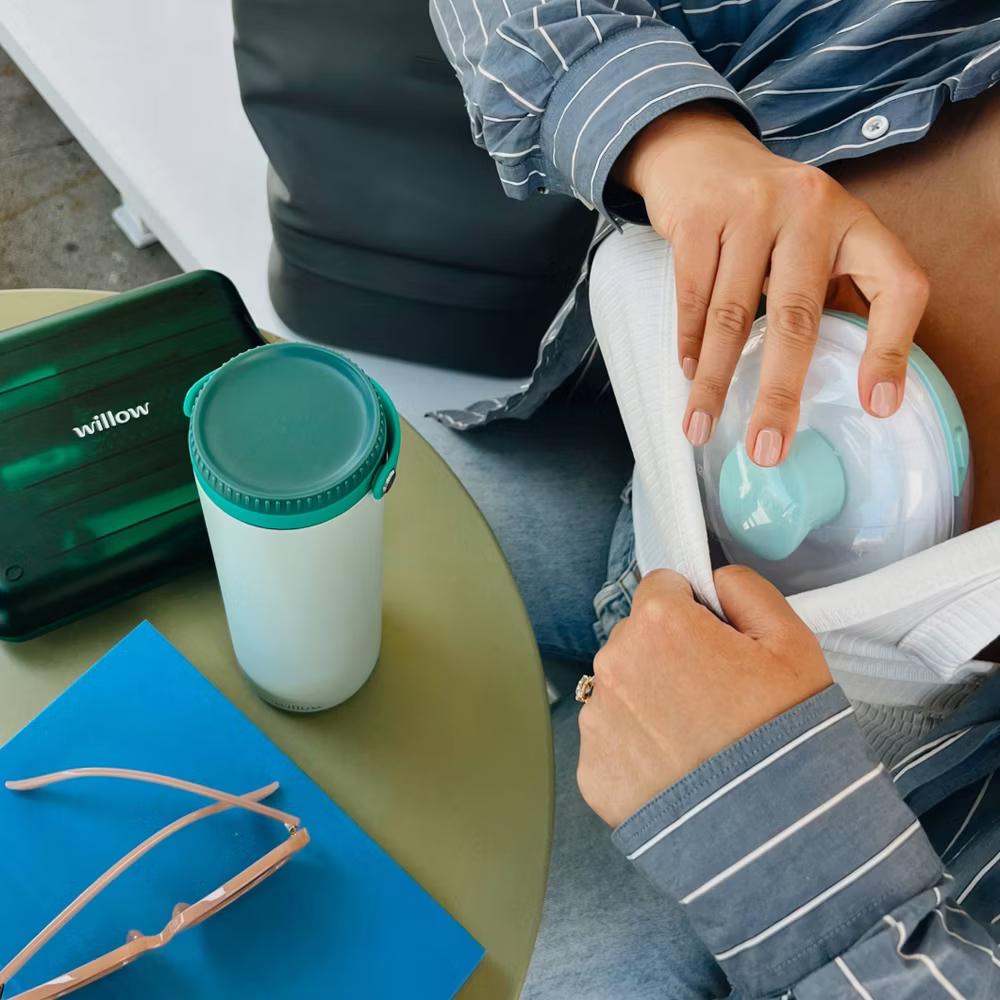 WILLOW Travel Cleaning Pack - Teal Green - 5pc: Silicone, Bottle Brushes - Image 7
