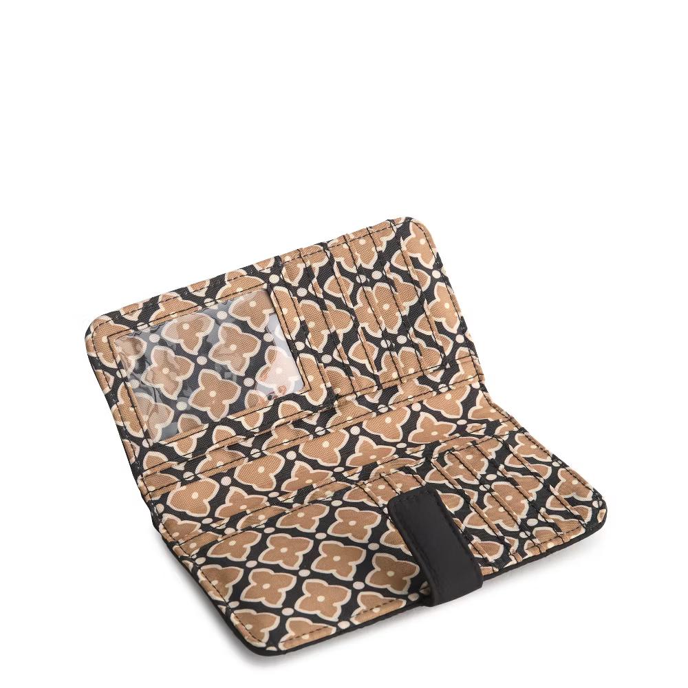Women's Outlet Ultralight Medium Essential Tab Wallet - Image 9