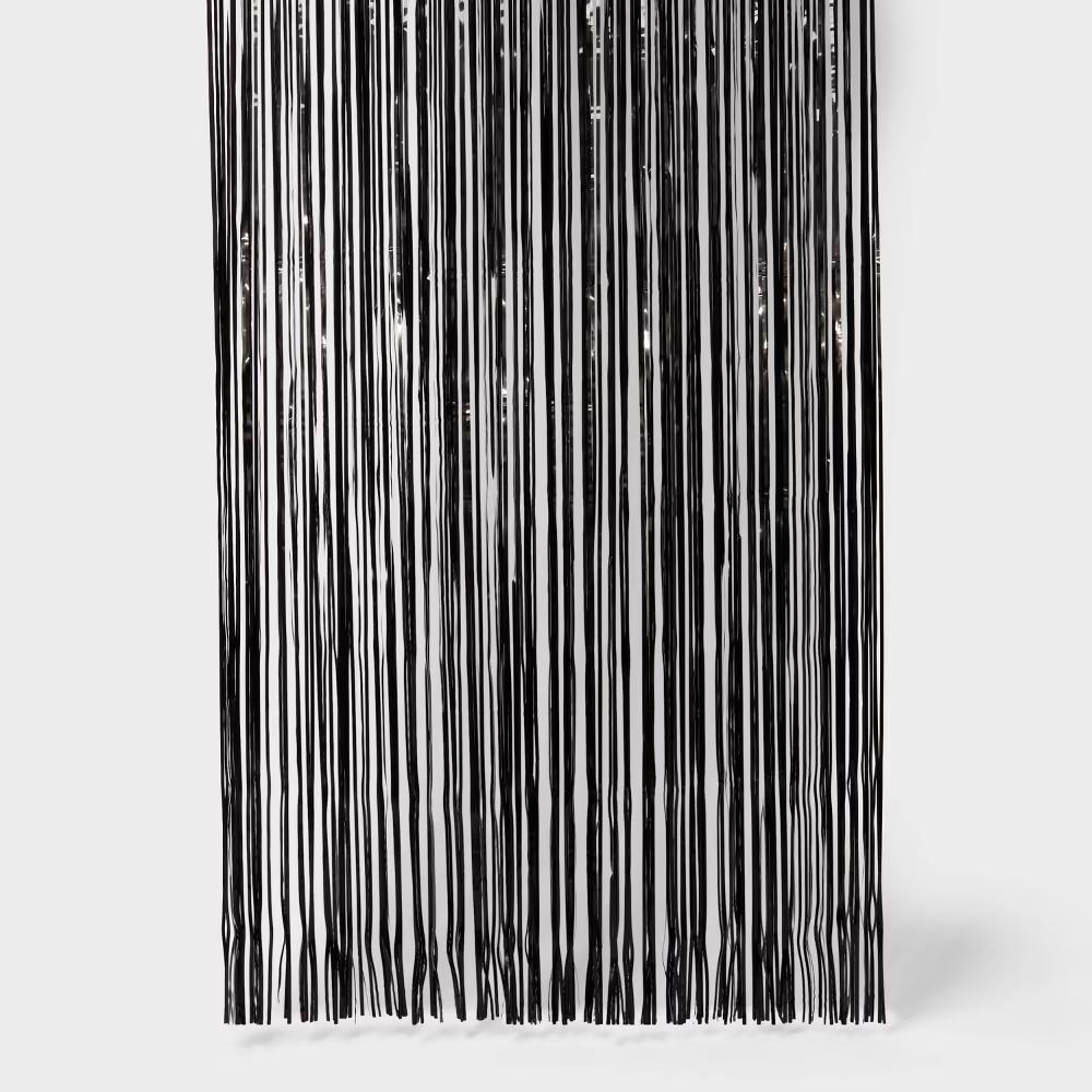 Foil Fringe Backdrop - Image 7