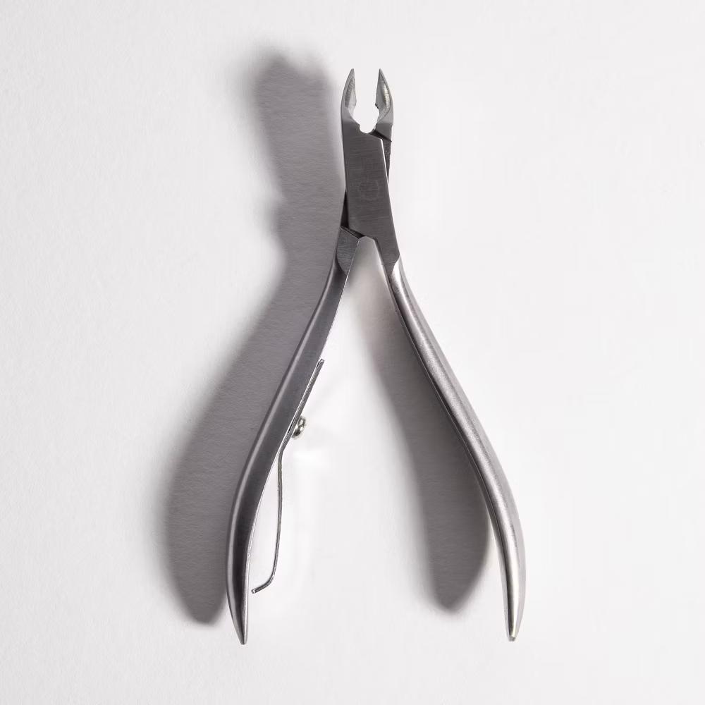 Stainless Steel Slant Tip Cuticle Nipper: Nail Care Tool, For Nails And Toenails - Image 5