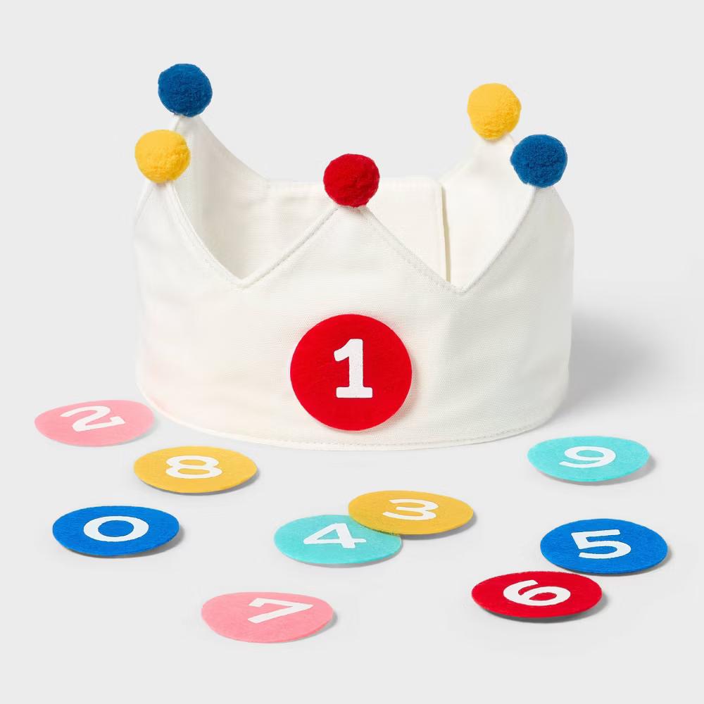 Personalizable Fabric Birthday Crown with Attachable Numbers - Image 3