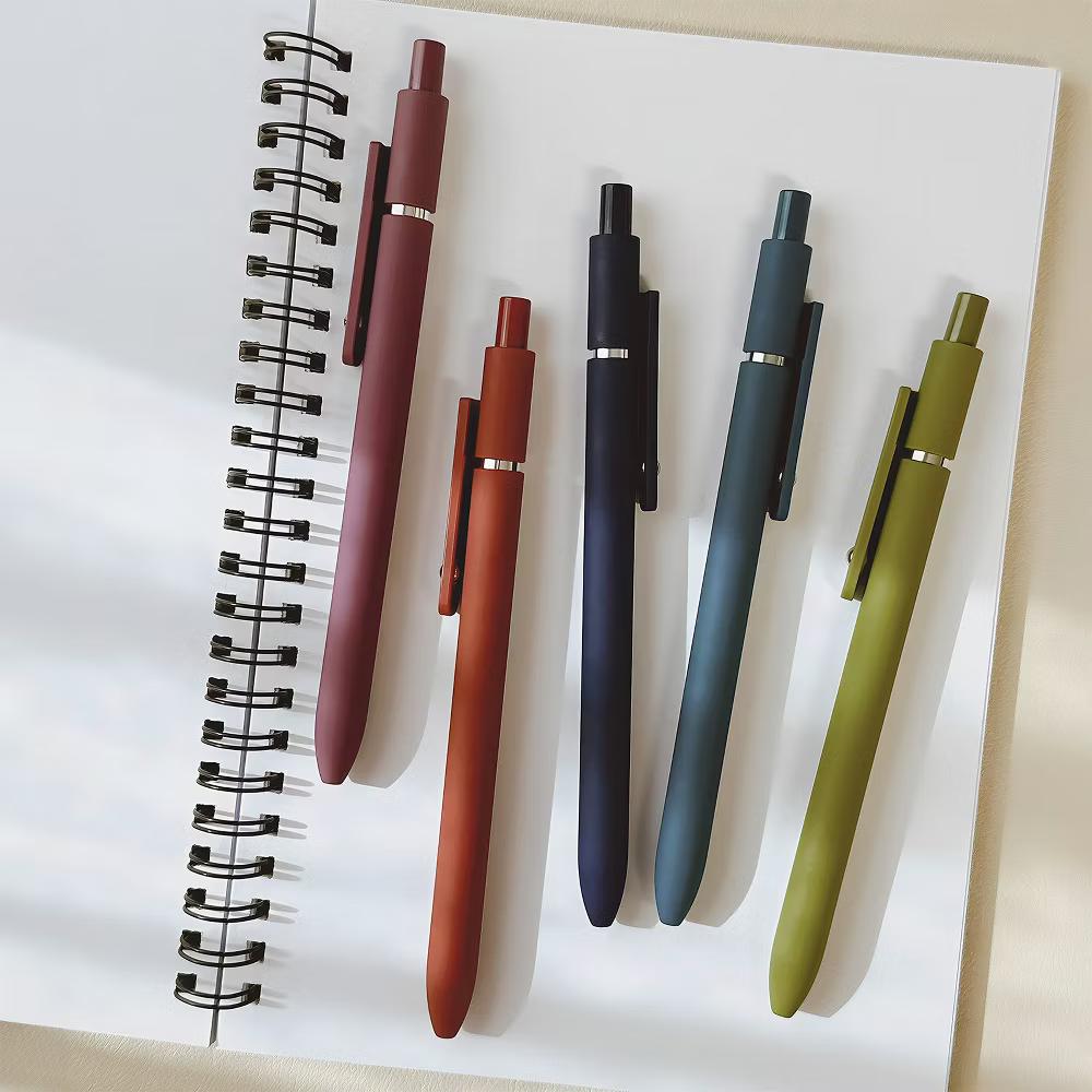 Smooth Retractable Black Ink Gel Pens, 0.5mm Fine Point, for Home Office Work (Set of 5) - Image 6