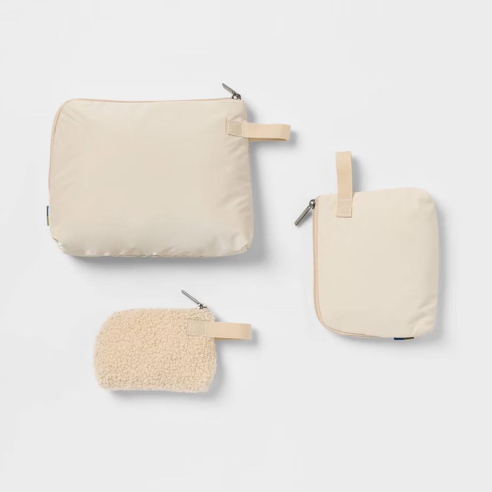 3pc Toiletry Kit and Bag - Image 9