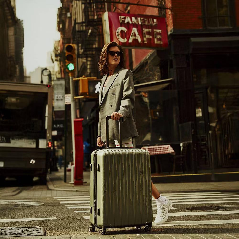 Energie Hardside Large Checked Spinner Wheels Suitcase - Image 34